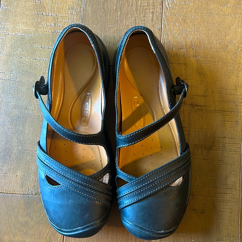 Keen Shoes Women’s US Size 11 Excellent Condition Black Mary Janes